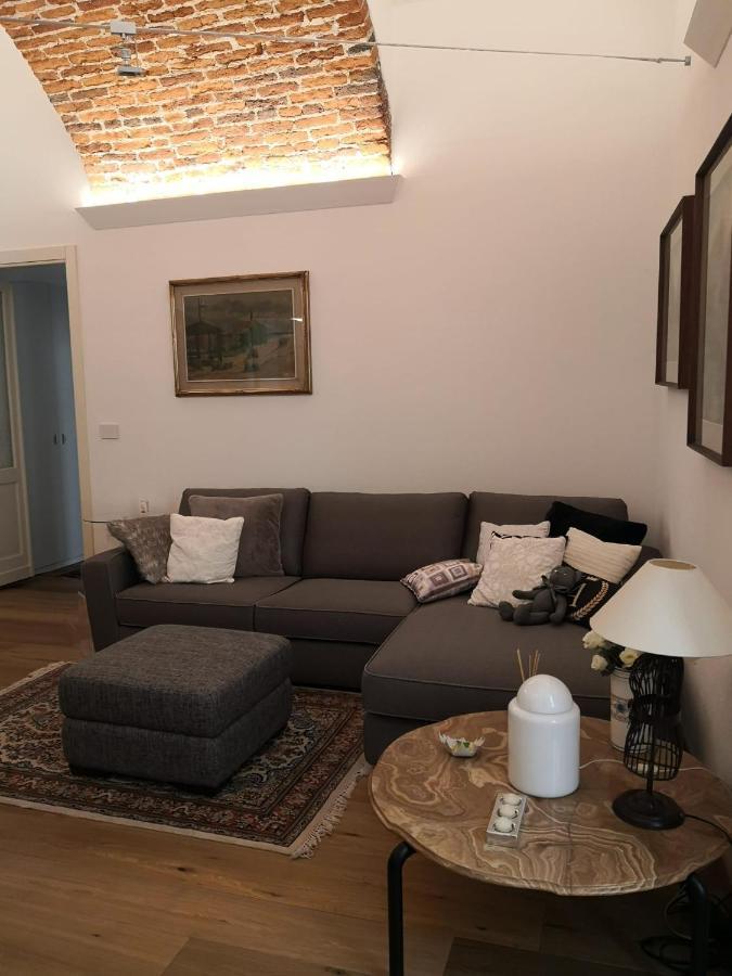 Casa Del Conte Massimiliano Roero Lägenhet Cuneo Exteriör bild