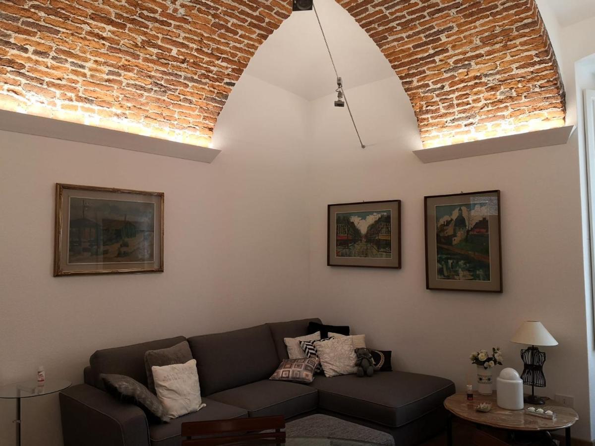 Casa Del Conte Massimiliano Roero Lägenhet Cuneo Exteriör bild