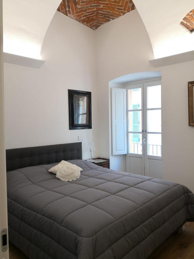 Casa Del Conte Massimiliano Roero Lägenhet Cuneo Exteriör bild