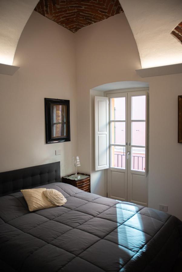 Casa Del Conte Massimiliano Roero Lägenhet Cuneo Exteriör bild
